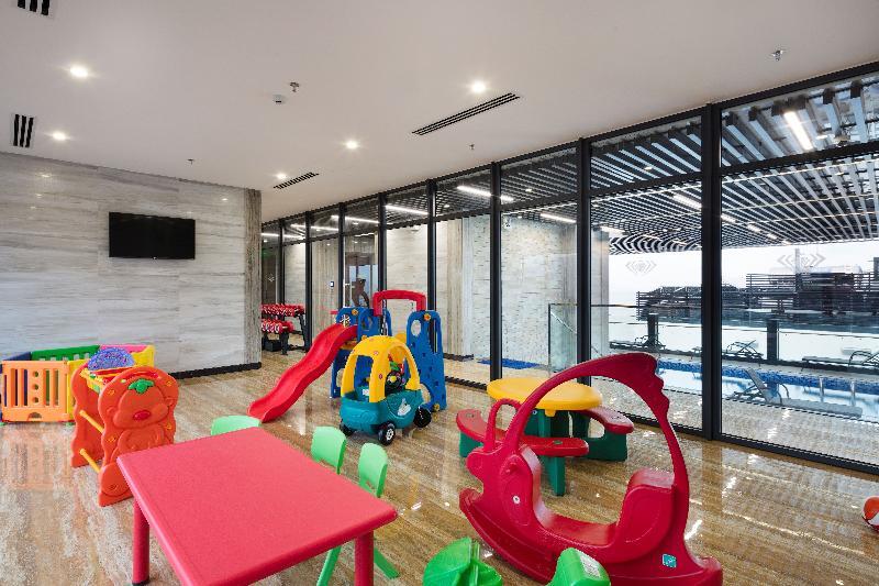 Emerald Bay Nha Trang Hotel And Spa Екстериор снимка