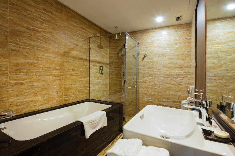 Emerald Bay Nha Trang Hotel And Spa Екстериор снимка